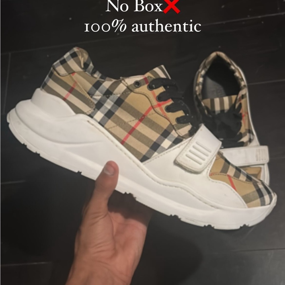 Burberry shoes